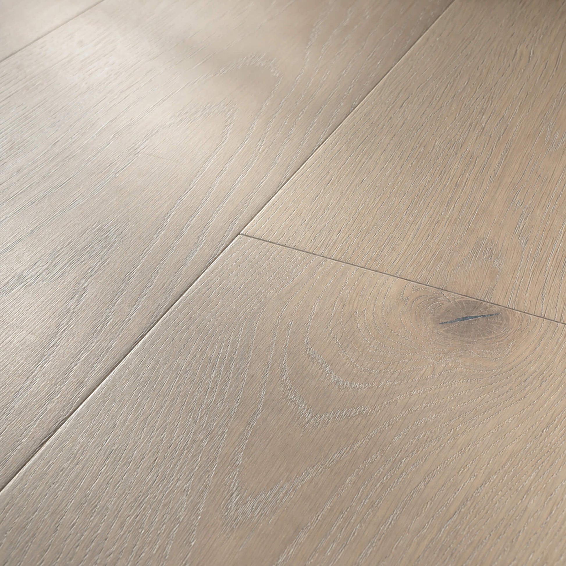 Close-up of the grain and texture of Potters Grey Oak Matt Lacquered 190mm engineered wood flooring.